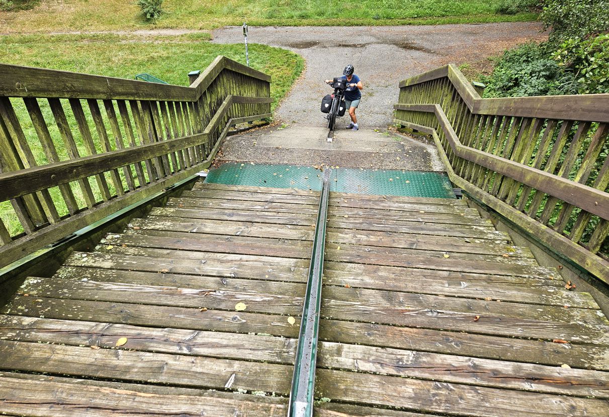 Brücke mit Stufen