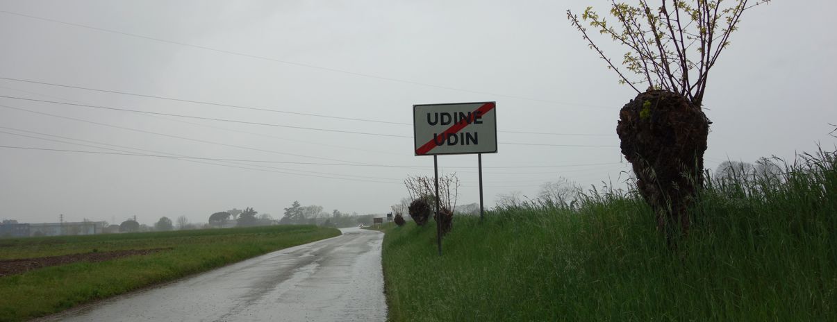 Raus aus Udine bei Regen, Wind und Kälte